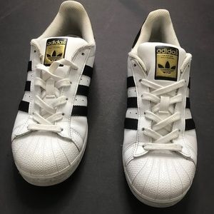 Adidas white black superstar sneakers women’s 8